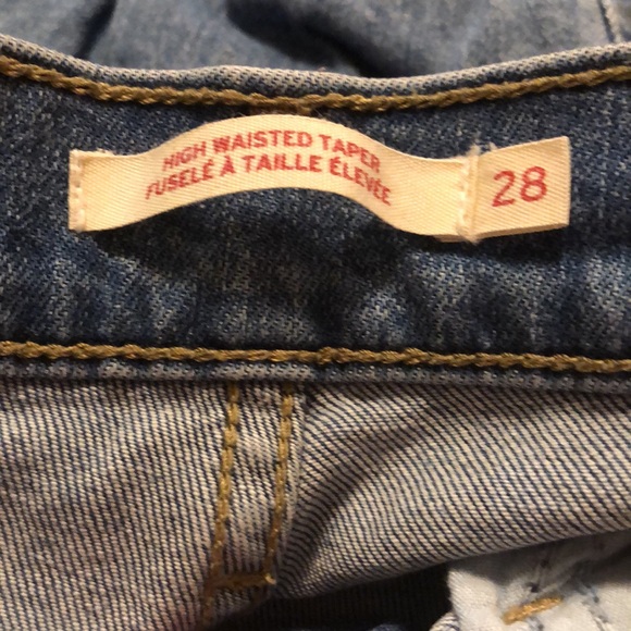 LEVIS | High Waisted Taper | 28 - Picture 3 of 3